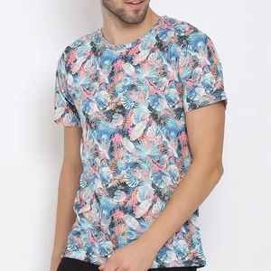 Camisetas de sublimación impresas personalizadas de alta calidad Logotipo personalizado Tamaño Manga corta 100% Poliéster Ecológico Transpirable Nuevos hombres - Product Image 2