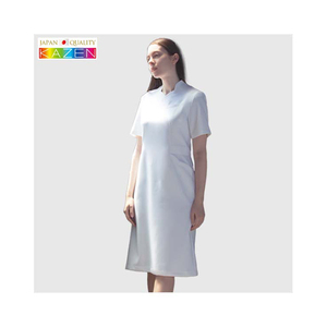 Élégante robe d'allaitement d'hôpital monobloc blanche YW113 uniformes élégants pour les professionnels de la santé - Product Image 1