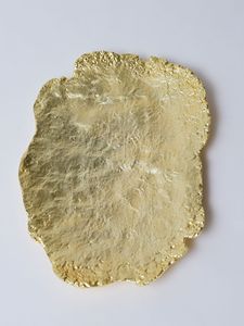 Plateau de service vintage en métal doré écologique, plateau à fruits poli avec style rétro - Product Image 3