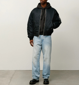 Blouson aviateur noir personnalisé pour homme |   Blouson aviateur en nylon streetwear avec poche zippée, réversible et surpiqûres contrastées - Product Image 3