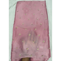 Tissu en soie douce en gros avec sequins brillants, matériau brodé de qualité supérieure pour vêtements ethniques de luxe, saris, robes et lehengas