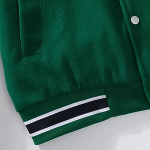 Chaqueta Universitaria Varsity de Alta Calidad, Fabricada por OEM, con Mangas de Cuero, Bordado Personalizado con Letras de Béisbol - Product Image 4