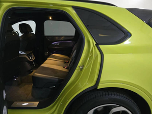 รถ SUV ขนาดใหญ่สุดหรู ปี 2023-2024 พวงมาลัยซ้าย เครื่องยนต์เทอร์โบ ขับเคลื่อนสี่ล้อ เบาะหนัง สภาพดีเยี่ยม พร้อมขับ - Product Image 3