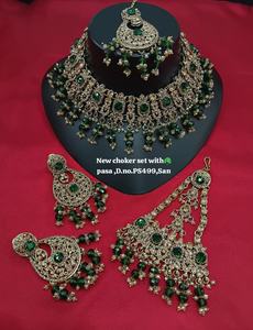 Ensemble de collier ras du cou plaqué or pour mariée avec boucles d'oreilles et Maang Tikka, bijoux ethniques pour mariage, fiançailles, anniversaire - Product Image 2