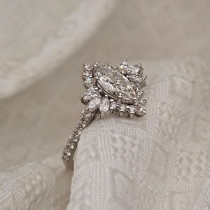 IGI Certified CVD HPHT Lab Grown Marquise Cut Diamond Anillo de Compromiso 14K/18k Oro sólido para mujeres Joyería fina - Product Image 6