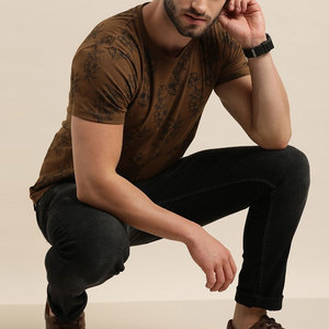 Camiseta de manga corta para hombre con clima caliente hecha en Pakistán, camiseta de hombre de Color sólido de talla grande, fabricante de Pakistán - Product Image 3