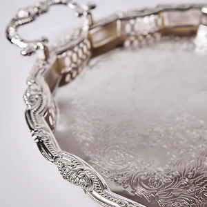 ถาดเสิร์ฟทองเหลืองเคลือบเงาทำด้วยมือสำหรับเสิร์ฟเครื่องดื่มและอาหารว่างงานอินเดีย - Product Image 1