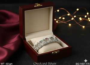 กำไลข้อมือเงินโบราณออกซิไดซ์ทำมือเครื่องประดับชาติพันธุ์อินเดียสร้อยข้อมือแบบดั้งเดิมสำหรับผู้หญิงเจ้าสาว - Product Image 5