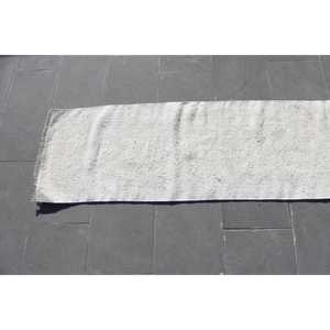 Alfombra Turca, Alfombra de Pasillo de 1.7x9.1 pies, Alfombra Vintage de Lana Blanca Sólida - Product Image 5