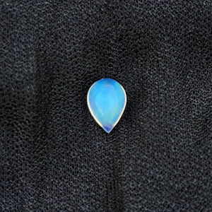 พลอยมูนสโตนสีรุ้งธรรมชาติทรงลูกแพร์สำหรับทำเครื่องประดับจากอินเดีย - Product Image 1