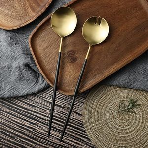Ensemble de service en métal doré et noir à prix abordable de l'Inde pour un mariage dans un hôtel-restaurant - Product Image 3