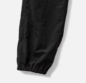 ผู้ผลิตกางเกงวอร์มขายาวทรงหลวมสีดำไนลอนสำหรับผู้ชาย กางเกงวอร์มขาบานทรงโอเวอร์ไซส์สำหรับผู้ชาย - Product Image 4