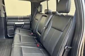 2021 F-o-r-d F-250 Super Duty Lariat 4x4 faible kilométrage et prix abordable en stock prêt pour l'expédition - Product Image 6