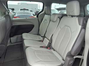 CHRYSLER PACIFICA TOURING L FWD 2019 d'occasion LHD/RHD - Product Image 3