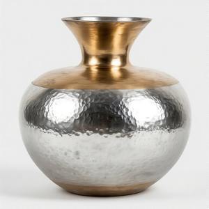 PolishNest Chic Vintage Argent Plaqué Fer Sol Vase Floral En Relief Design Home Decor Accent Déclaration - Product Image 5