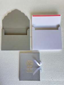 Juego de folios de invitación de boda con estampado de lámina hecho a medida con RSVP y tarjetas de dirección adecuadas para diseñadores de invitaciones para reventa - Product Image 6