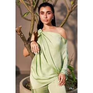 Cuello Asimétrico de Satén Vela-Primavera/Verano - Product Image 2