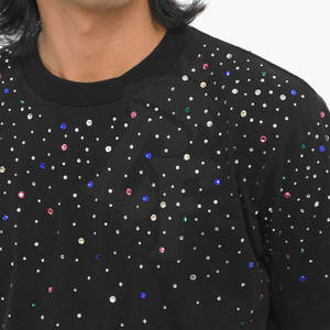 เสื้อยืดลำลองผู้ชายทำจากวัสดุที่ดีที่สุดสวมใส่สบายด้วยพลอยเทียมประกายสำหรับลุคประจำวัน - Product Image 5