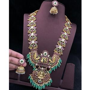 Diseño exclusivo de Kundan de calidad superior con aspecto de piedra Conjunto de collar largo chapado en oro con pendientes para boda para mujer - Product Image 1