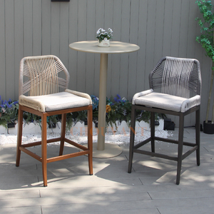 Meubles de patio de luxe Tabourets de <span class=keywords><strong>bar</strong></span> hauts décontractés pour <span class=keywords><strong>terrasse</strong></span> extérieure Meubles de jardin Chaises de <span class=keywords><strong>bar</strong></span> - Product Image 1