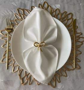 Anneaux de serviette en métal de charme rustique pour les paramètres de table à manger de ferme fabriqués avec des détails artisanaux et un matériau durable - Product Image 2