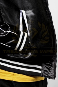 VESTE BOMBER EN SATIN STYLE VARSITY AVEC PASSEPOIL CONTRASTE POUR HOMMES ET FEMMES - Product Image 2