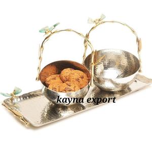 BOL MARTELLÉ DE SERVICE DÉCORATIF DE LUXE AVEC PLATEAU EN MÉTAL POLI AVEC POIGNÉE EN LAITON DESIGNER Bols de service à fruits secs DÉCOR - Product Image 1