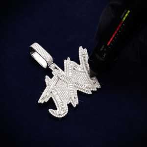 Joyería Personalizada JXY: Colgante y Dije con Nombre en Forma de Letra, Corte Baguette, Oro 14K y Moissanita VVS, Unisex, para Uso Diario - Product Image 4