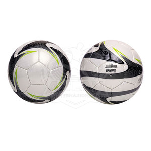 Balón de Fútbol Cosido a Mano con Diseño de Rendimiento Equilibrado para Sesiones Deportivas, Soporte Confiable - Product Image 4