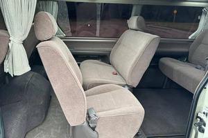 Toyota Hiace 2000 SUPER LIMPIA, 4x4, Transmisión Manual, Volante a la Izquierda y Derecha - Product Image 3