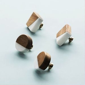 Poignée de porte en pierre de marbre avec base en laiton poli, couleur, forme et taille personnalisées, fabriquée en Inde - Product Image 2