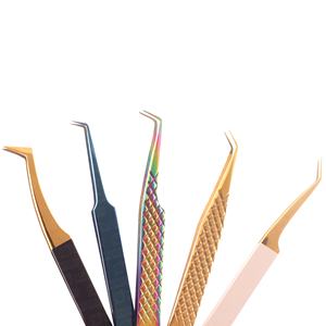 Pince à épiler d'extension de cils avec logo et emballage personnalisés testée à la main pour différentes longueurs et styles de cils - Product Image 1