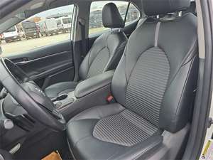 Toyota Camry 2023 - Product Image 3