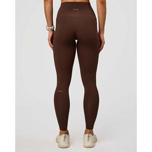 Leggings de Yoga Fusion Ultra High-Rise con Bolsillos, Color Chocolate Caliente, Tie Dye, Térmicos, Nailon y Spandex, Talla 3XL - Product Image 6