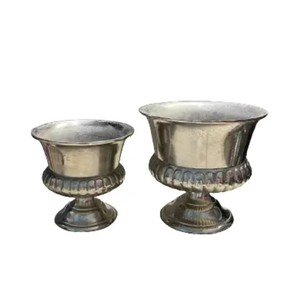 Vase galvanisé Tôle de fer plaquée or avec motif floral aspect martelé brillant pour la décoration intérieure de mariage Fabriqué en acier et aluminium - Product Image 3