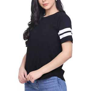 Camisetas Oversize Vintage para Mujer al por Mayor con Logotipo Personalizado, Detalle de Botones, Agujeros y Parches, Spandex/Poliéster - Product Image 3