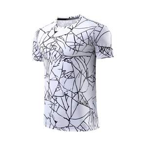 Fabricants d'usine directs hommes T-shirts client exigeant Logo et conception séchage rapide qualité professionnelle été hommes T-shirts - Product Image 1