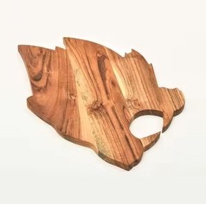 Planche à découper en bois faite à la main avec grain de bois naturel, planche à fromage, ajoute de la chaleur et de l'élégance à l'intérieur des cuisines - Product Image 6