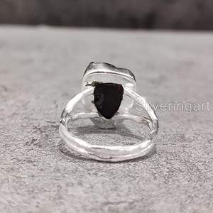 Anillo de Plata de Ley 925 con Granate Natural, Piedra de Nacimiento de Enero, Martillado, Regalo de Cumpleaños, Navidad, Joyería Hecha a Mano - Product Image 6