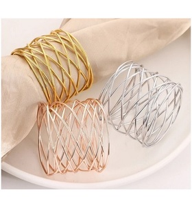 Anneaux de serviette Design fil de laiton Multi couleurs porte-serviettes de forme ronde pour la maison et les accessoires de Table de dîner de mariage - Product Image 1