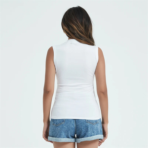 Camiseta sin mangas atlética de gimnasio de secado rápido para mujer OEM 5% Spandex 95% poliéster con dobladillo curvo y decoración de logotipo Top de gimnasio para mujer - Product Image 4