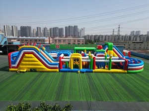 Pista de obstáculos inflable de colores de 72m, pista de entrenamiento de vinilo nueva llegada, carrera de obstáculos inflable larga de fábrica - Product Image 2