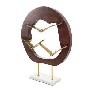 La sculpture artistique de table noire crée une déclaration frappante et un accent décoratif sophistiqué pour n'importe quelle pièce - Product Image 3