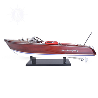 Modelo de Lancha Rápida de Madera de Lujo Riva Aquarama, Pintada en Cedro, con Motor de Control Remoto (67Lx20Wx25H Cm) Vietnam