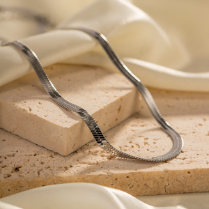 Collar de Cadena Plana y de Espiga Chapado en Plata de Ley 925 al por Mayor, Estilo Hip Hop con Detalles de Diamantes para Unisex - Product Image 1