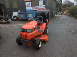 รถตัดหญ้าแบบนั่งขับ Kubota TG 1860 EC ปี 1999 สำหรับงานหนัก ขายในราคาถูก - Product Image 4