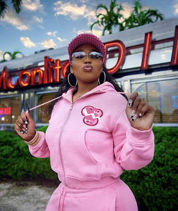 2025ชุดวอร์มผ้ากำมะหยี่ไซส์ใหญ่พิเศษสำหรับผู้หญิงชุดวอร์มมีซิปประดับพลอยเทียมพร้อมสเวตสูทชุดสองชิ้นสำหรับฤดูหนาว - Product Image 3