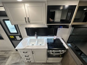 New 2026 Jayco Jay Flight Slx 210QB Ready for Sale - Product Image 3