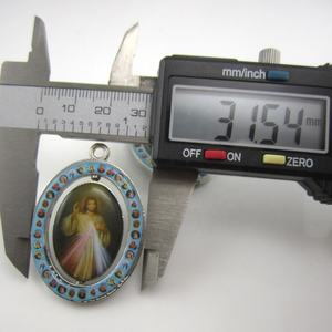 Llavero con Cruz giratoria de doble cara, con icono religioso de Jesús, Medalla de la piedad - Product Image 4