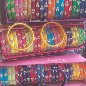 Bracelets traditionnels pour femmes Bracelets multicolores en fil de travail en pierre de Kada pour la fête, le mariage, les occasions Sangeet - Product Image 4